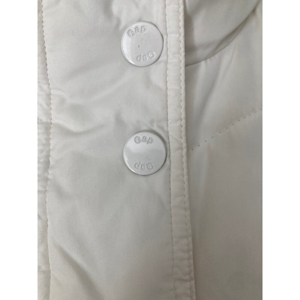 Gap white fitted zipper/snap quilted puffer spring vest with pockets, size M - Picture 6 of 10